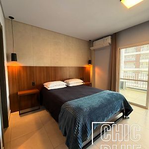 Chic Blue Designer com Vaga de Garagem